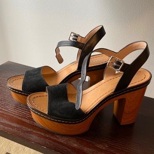 BCBGeneration platform sandals. NWOT never worn. Selling so someone can love!